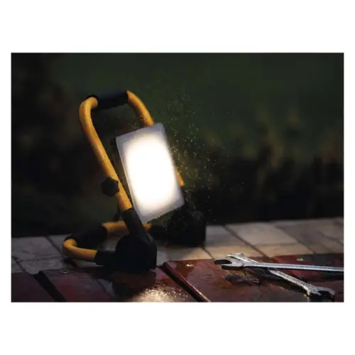 reflektor LED EMOS přenosný 51W 4600lm 4000K IP44 ZS3342